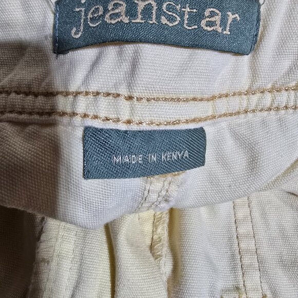 Jeanstar Yellow (canary) Capri's Size 14 Cuffed NWT - Picture 4 of 4